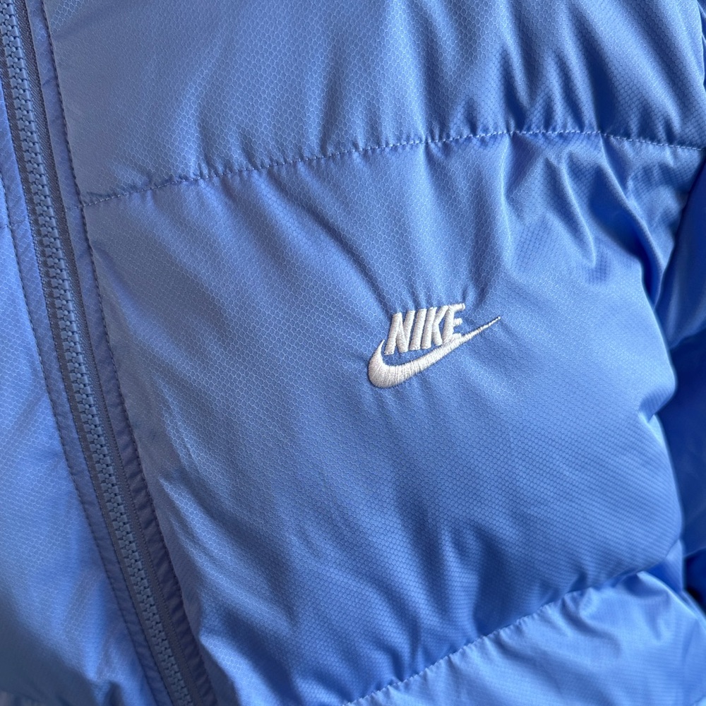 Nike Blue Striped Jacket - Picture 3 of 5